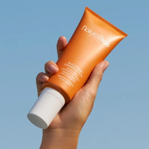 Natura Bissé C+C Vitamin Summer Lotion | Увлажняющий и успокаивающий лосьон для тела с витаминами C и E 200 мл