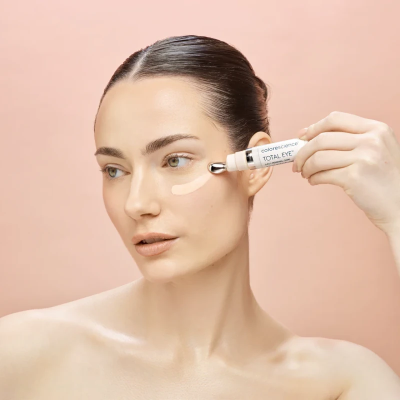 Colorescience Total Eye® 3-in-1 Renewal Therapy SPF35 | Acu zonas krēms ar toni un SPF35 Fair 4 ml