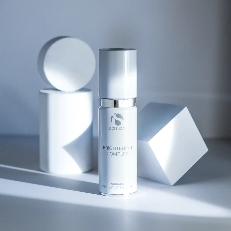 iS Clinical Brightening Complex | Осветляющий крем для равного тона кожи 30 г iS Clinical Brightening Complex | Осветляющий крем для равного тона кожи 30 г