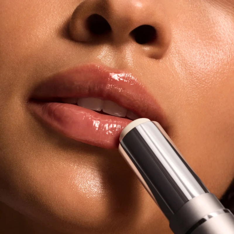 iS Clinical LIProtect SPF 35 | Бальзам для Губ с Минеральной Защитой iS Clinical LIProtect SPF 35 | Бальзам для Губ с Минеральной Защитой