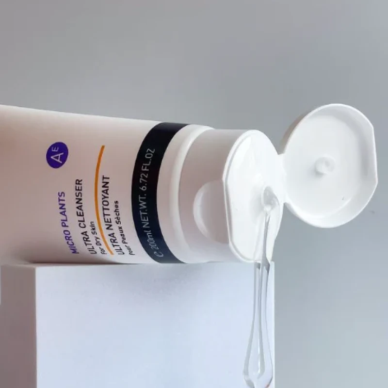 GIGI Aroma Essence Ultra Cleanser | Hipoalerģisks Attīrošs Gēls 200 ml
