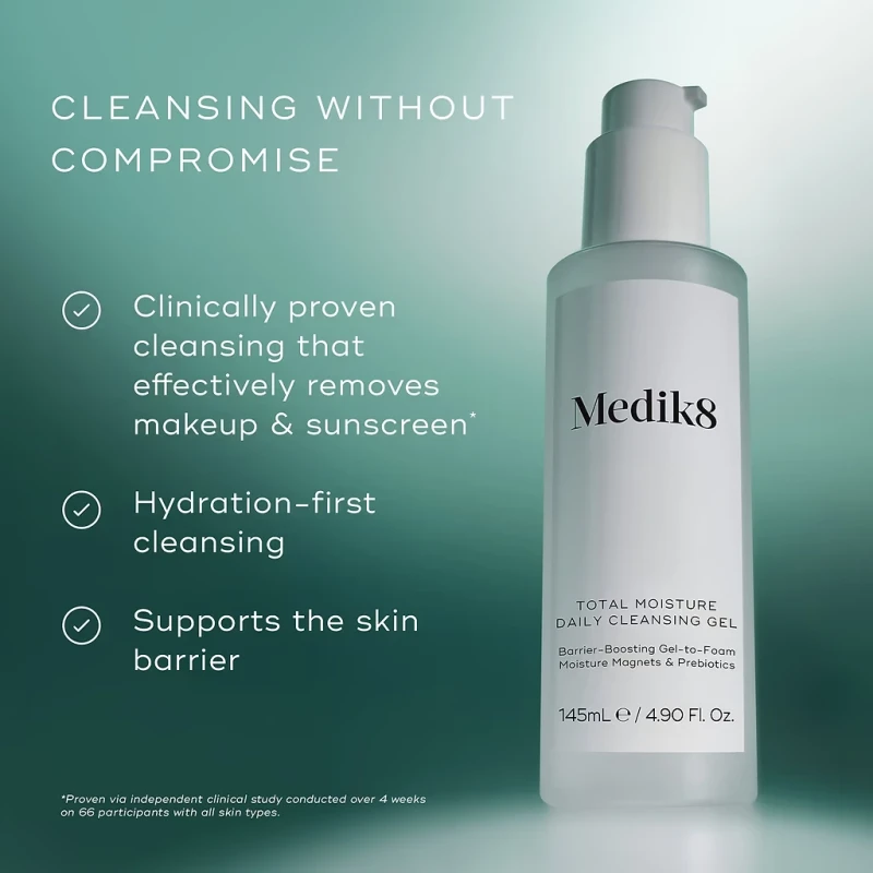 Medik8 Total Moisture Daily Cleansing Gel | Увлажняющий очищающий гель для поддержки защитного барьера кожи лица 145 мл