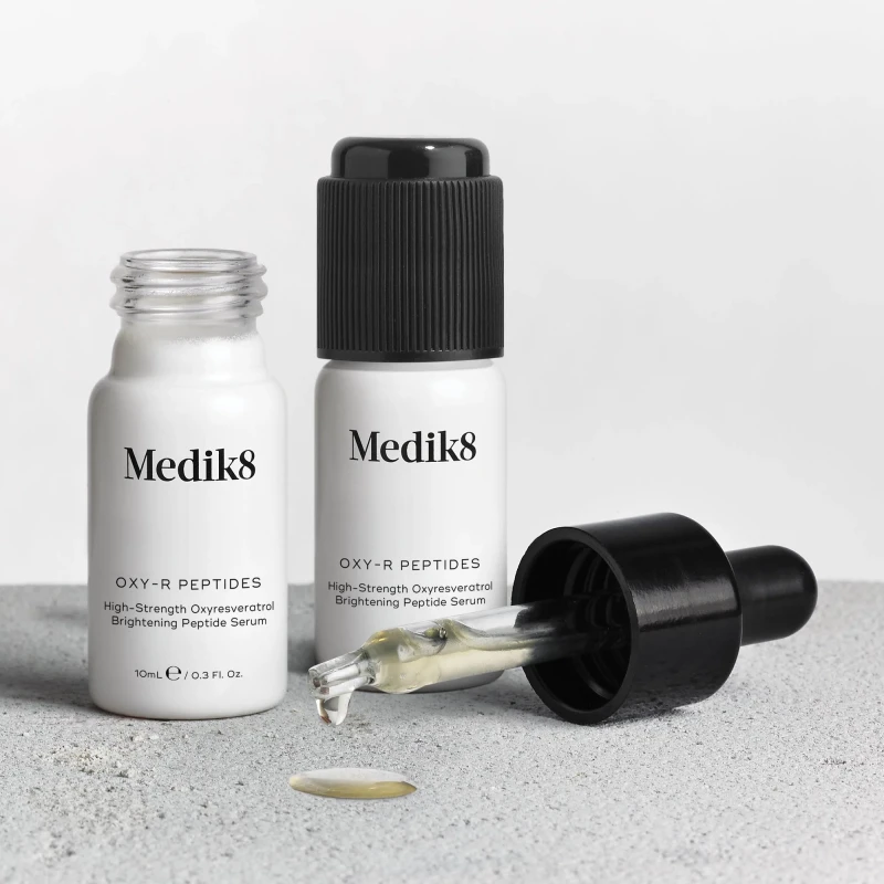 Medik8 Oxy-R Peptides | Осветляющая пептидная сыворотка от пигментации 2 × 10 мл