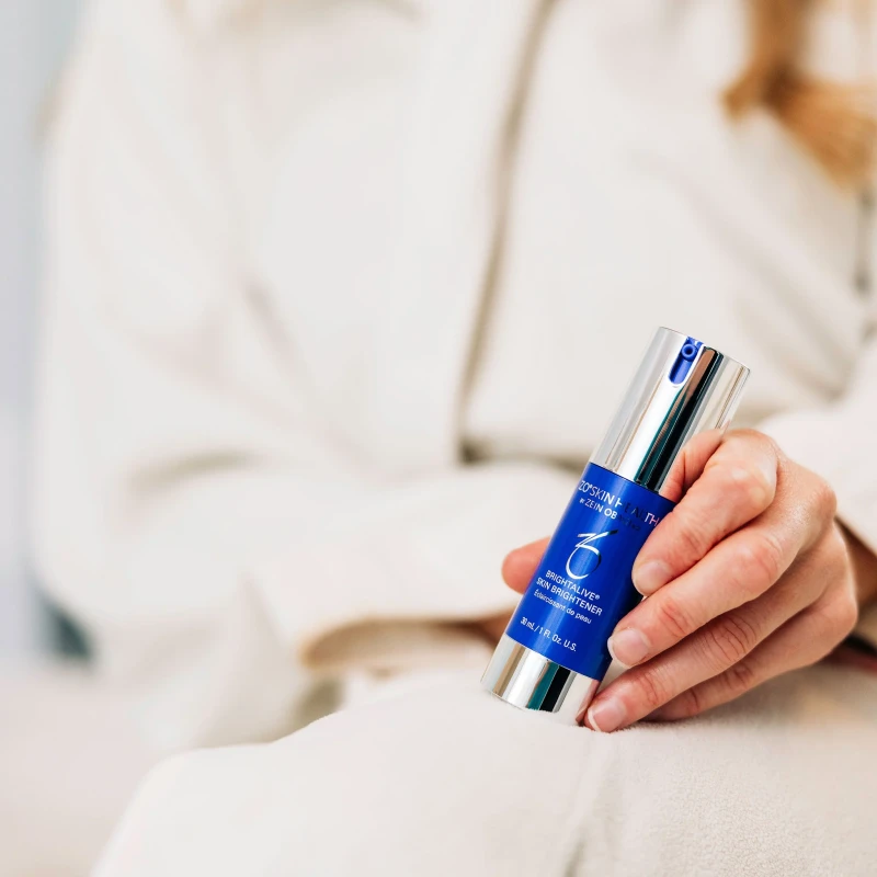 ZO Skin Health Brightalive | Ādas izgaismojošs serums 30 ml