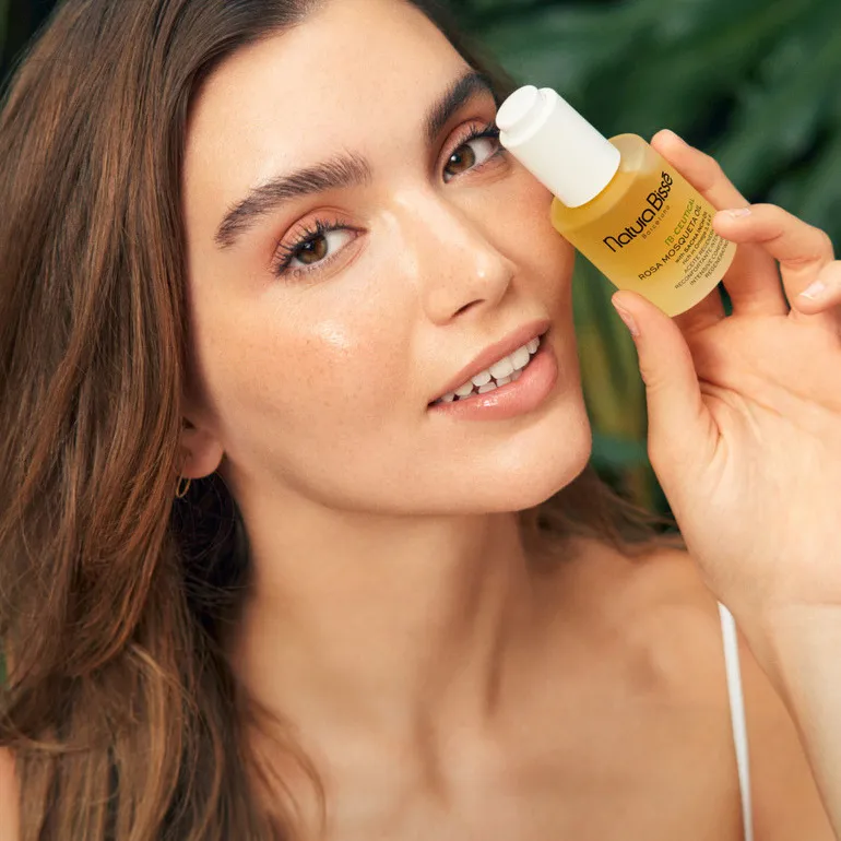 Natura Bissé Rosa Mosqueta Oil With Sacha Inchi Oil | Восстанавливающее и интенсивно питающее масло для лица и тела 30 мл