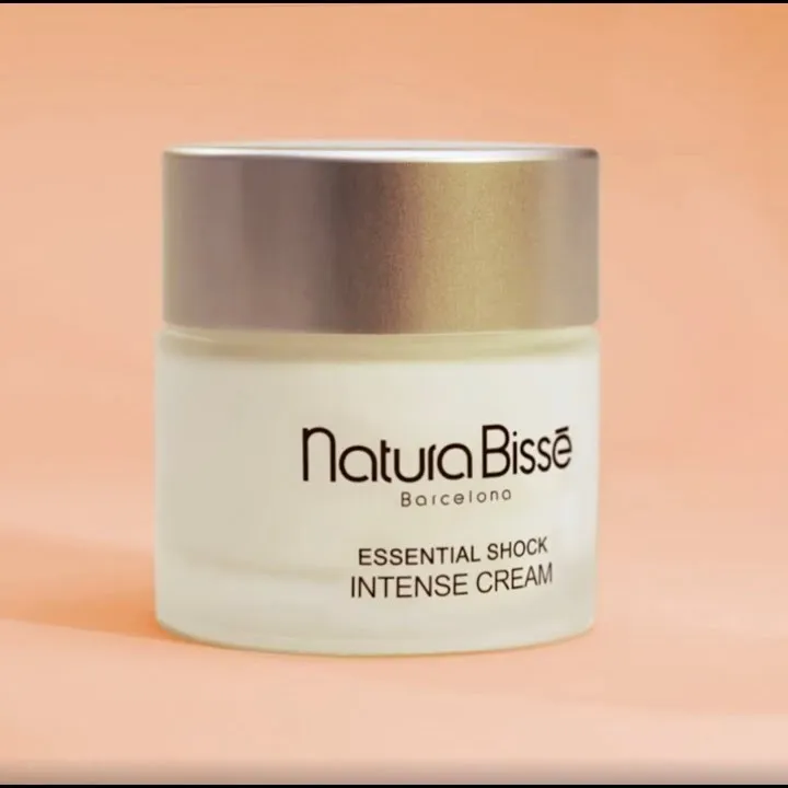 Natura Bissé Essential Shock Intense Gel Cream | Интенсивно укрепляющий восстанавливающий гель-крем для всех типов кожи 75 мл