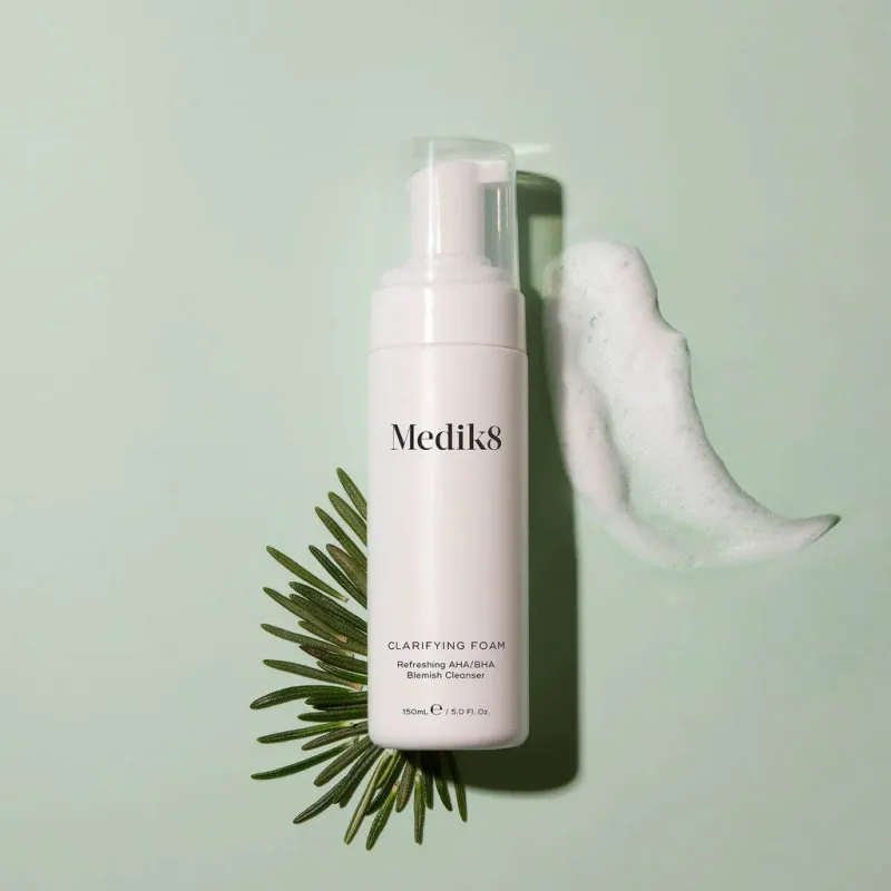 Medik8 Clarifying Foam | Attīrošas AHA/BHA putas problemātiskai ādai 150 ml
